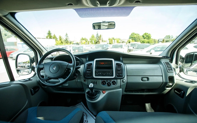 Renault Trafic cena 58900 przebieg: 218000, rok produkcji 2014 z Sandomierz małe 667